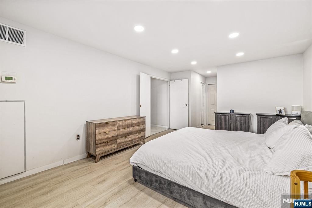 427 Harmon Cove Tower #427