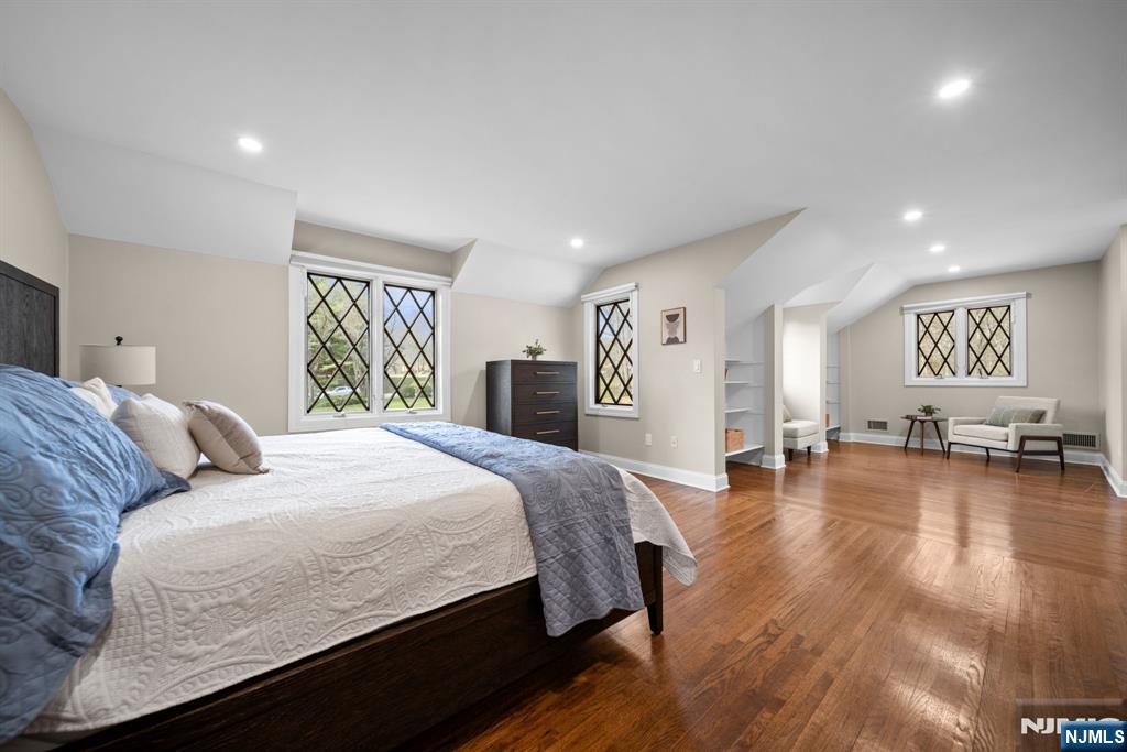6 Jonathan Smith Road