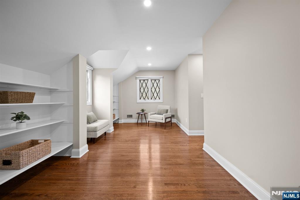 6 Jonathan Smith Road