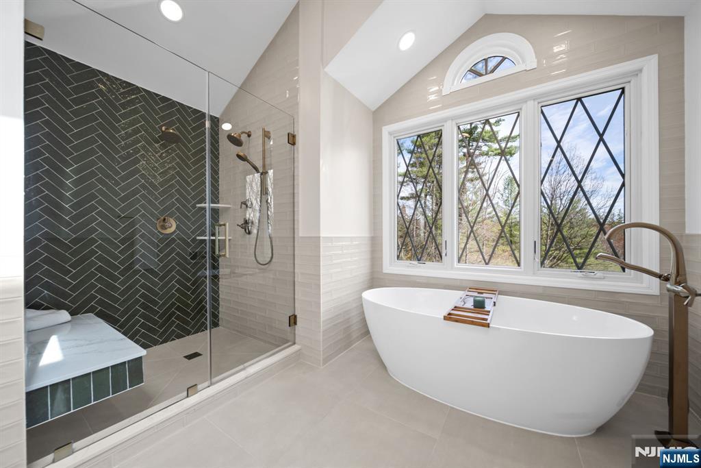 6 Jonathan Smith Road