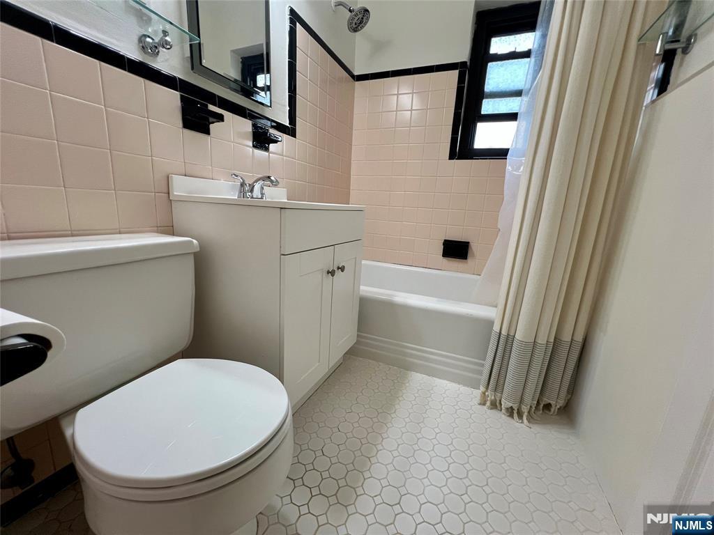 241 E Main Street #3A