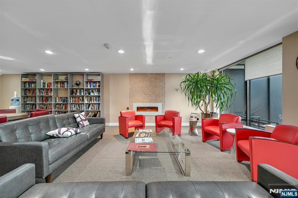 1530 Palisade Ave #27D, Fort Lee, NJ 07024