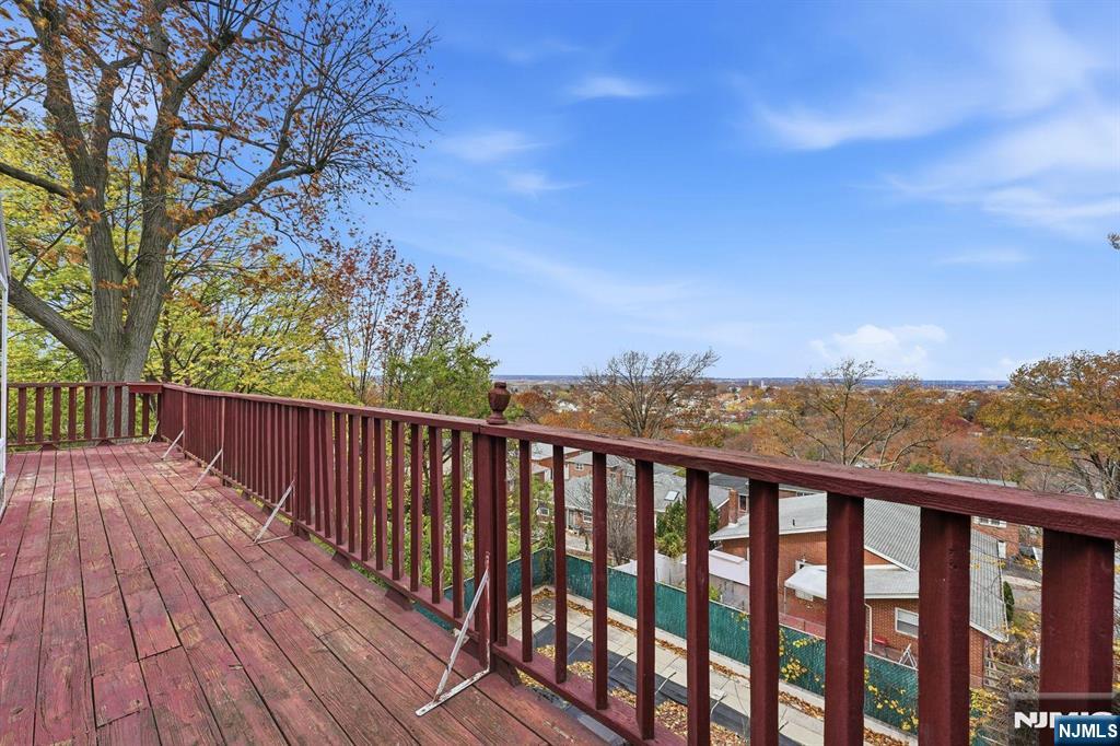 703 Stewart Street, Ridgefield, NJ, 07657