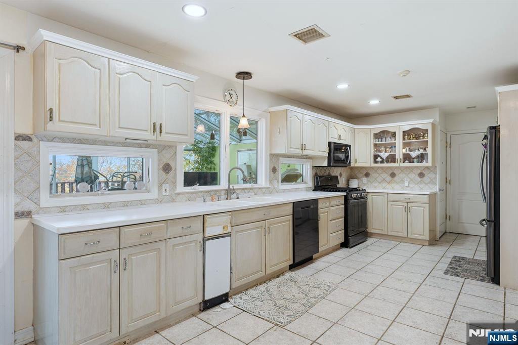 703 Stewart Street, Ridgefield, NJ, 07657