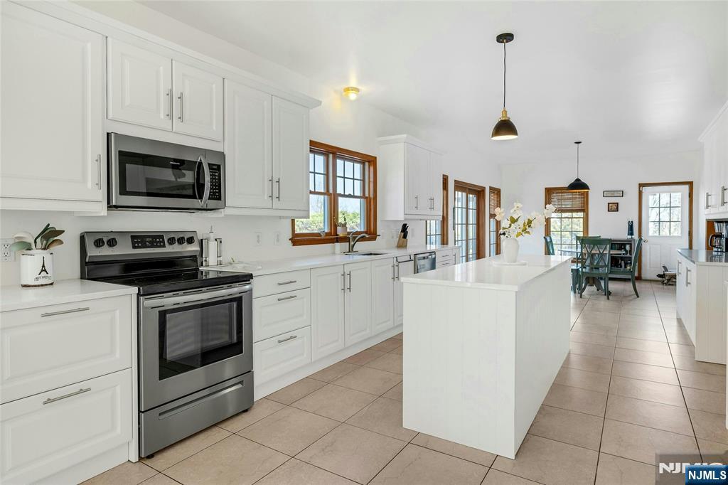 40 Horseneck Road, Montville Township, NJ, 07045