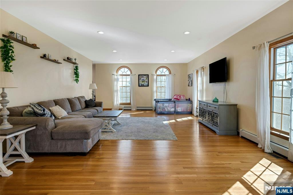 40 Horseneck Road, Montville Township, NJ, 07045