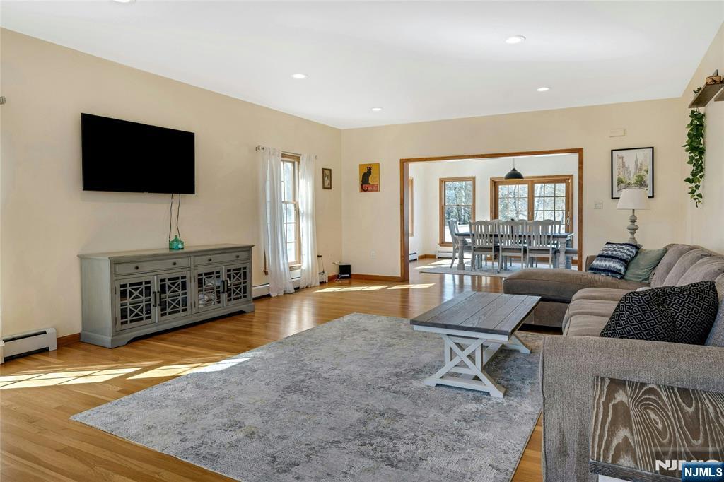 40 Horseneck Road, Montville Township, NJ, 07045