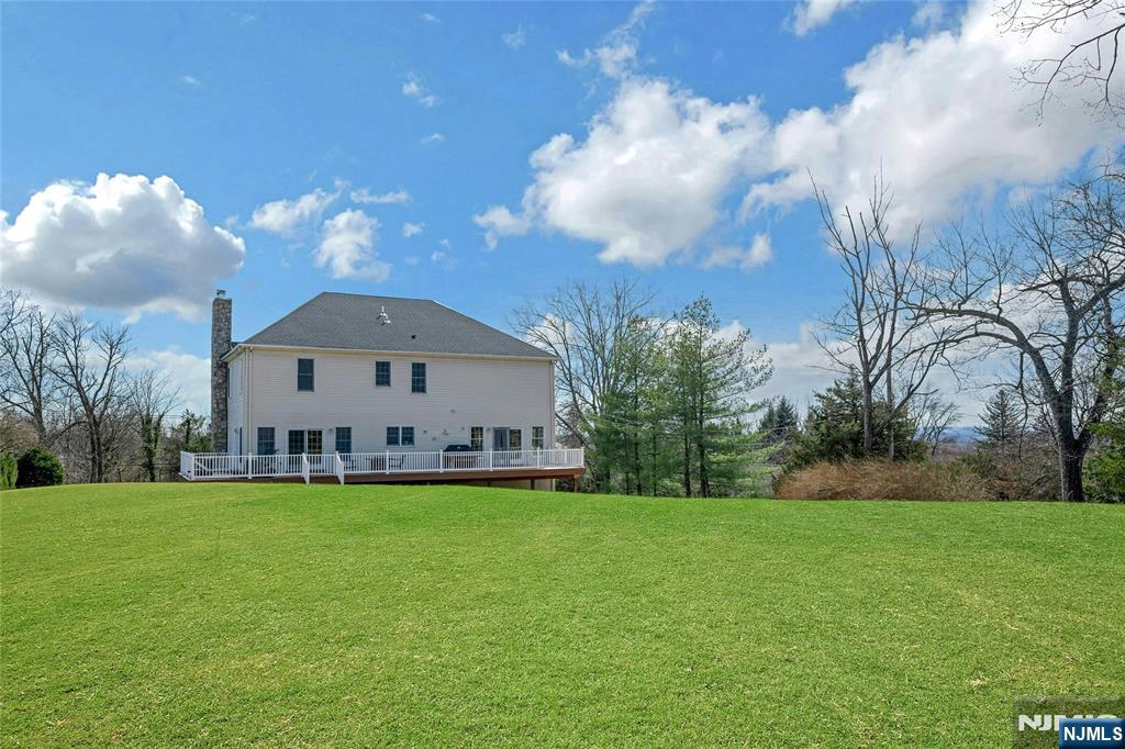 40 Horseneck Road, Montville Township, NJ, 07045