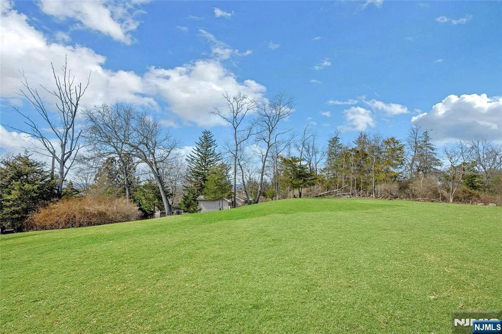 40 Horseneck Road, Montville Township, NJ, 07045