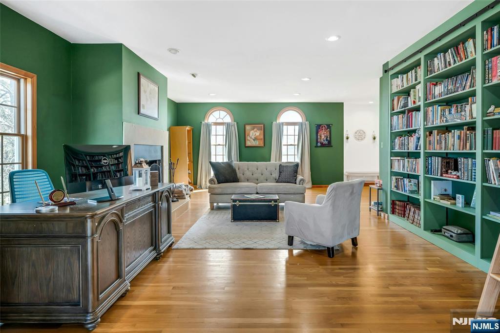 40 Horseneck Road, Montville Township, NJ, 07045