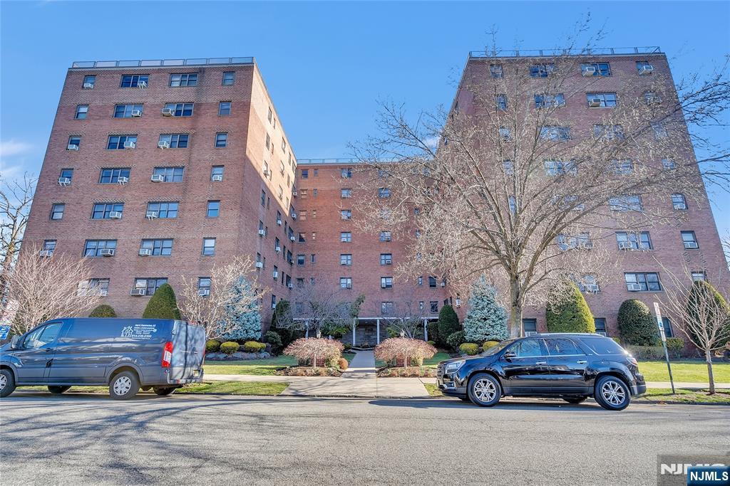 208 Anderson St #S4C, Hackensack, NJ 07601