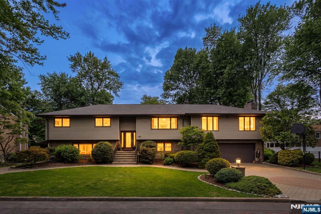 17 Cherry Place, Hillsdale, NJ, 07642