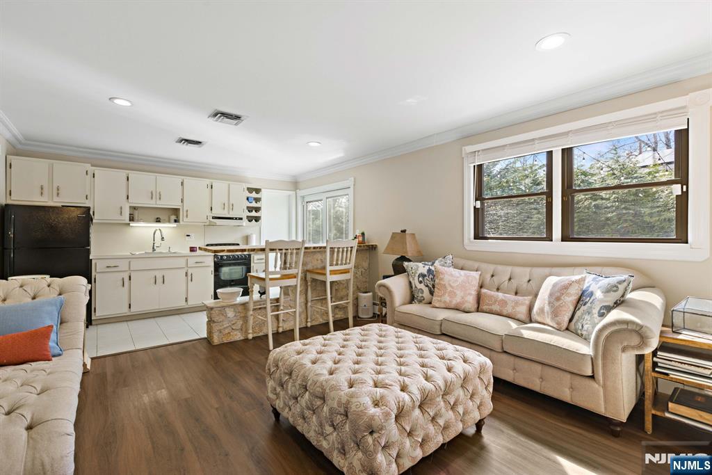 17 Cherry Place, Hillsdale, NJ, 07642