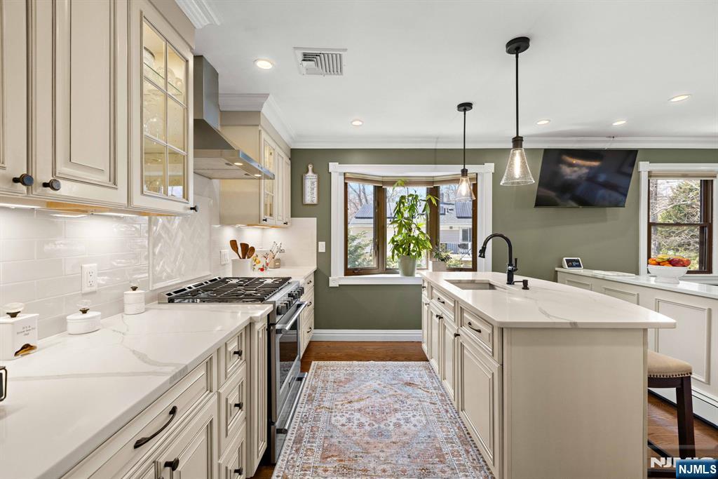 17 Cherry Place, Hillsdale, NJ, 07642