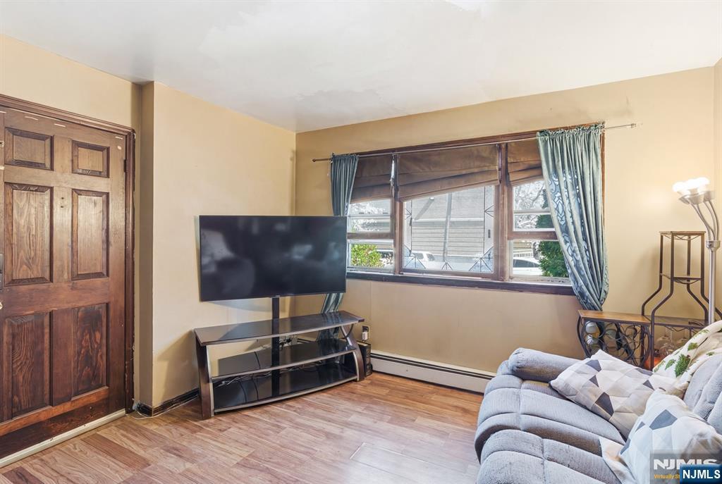 375 Westervelt Place - Photo 5