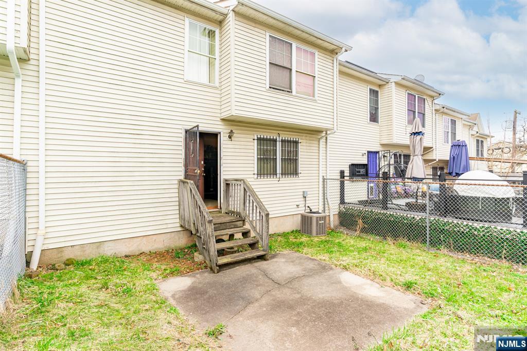 94 19th Avenue, Newark, NJ, 07103