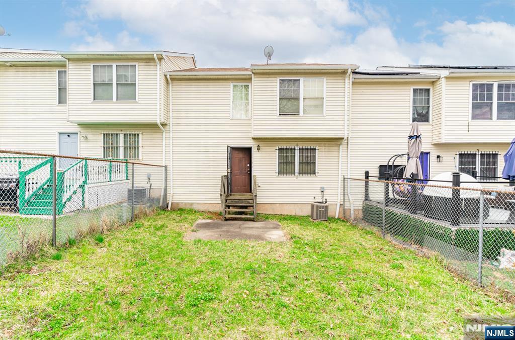 94 19th Avenue, Newark, NJ, 07103