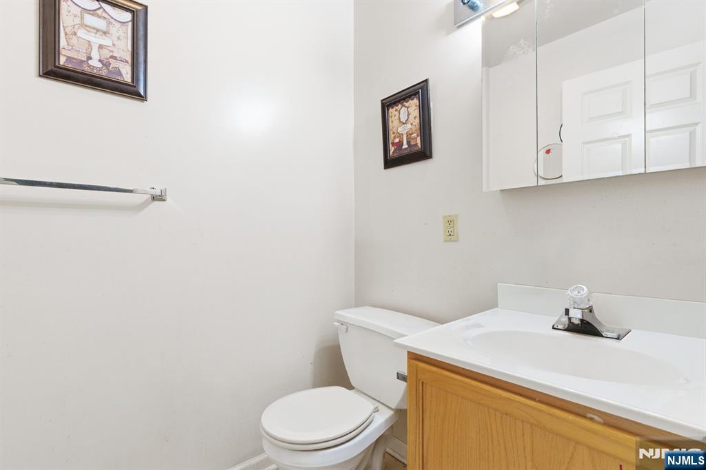 94 19th Avenue, Newark, NJ, 07103