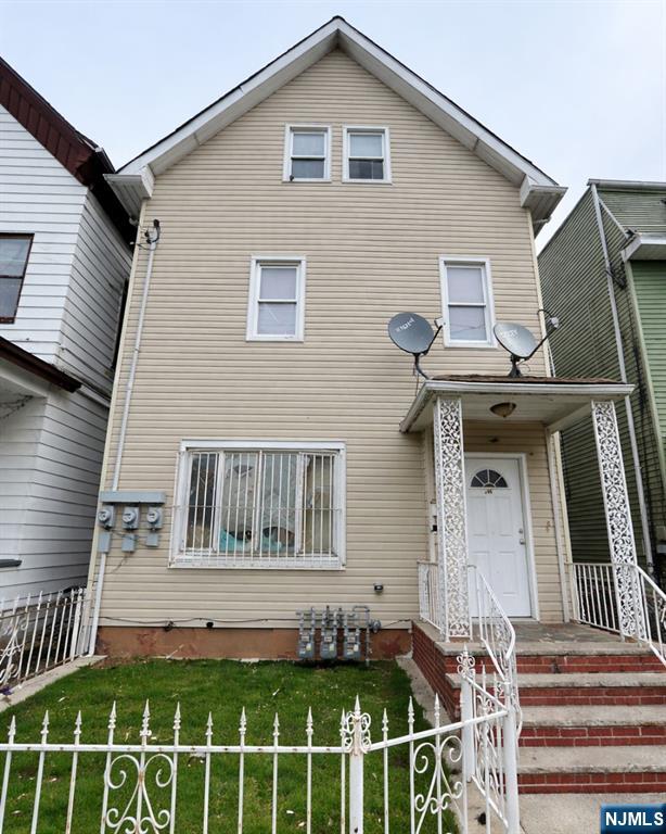 255 Franklin Street - Photo 1