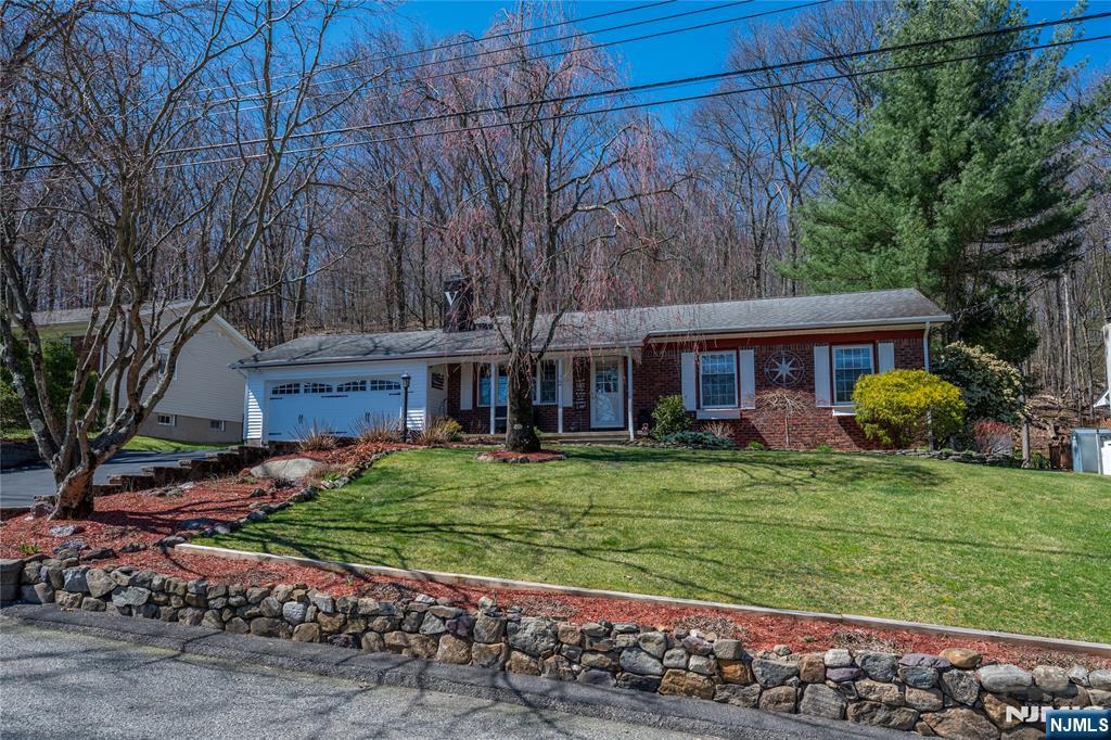 2 Upper High Crest Drive - Photo 1