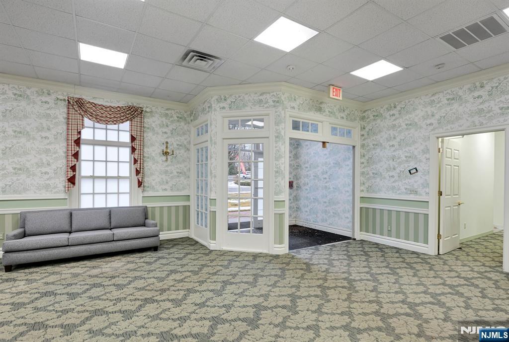 378 Franklin Avenue - Photo 4