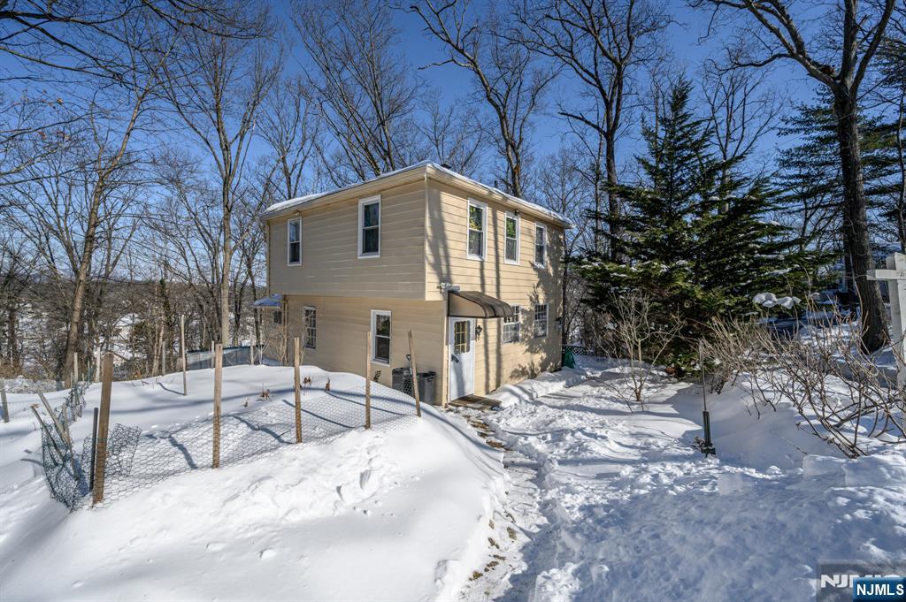 19 Skyland Avenue