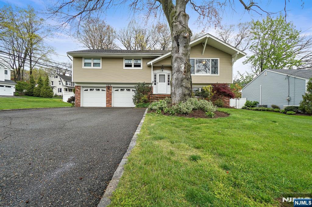 372 Adams St, Newark City, NJ, 07114-2902