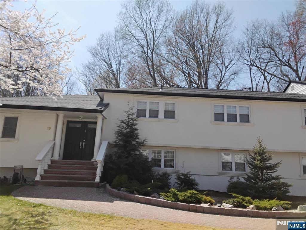 125 Malvern St, Newark City, NJ, 07105-1503