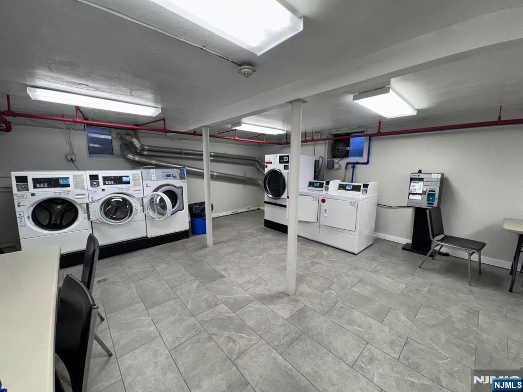 LAUNDRY UNDER UNIT