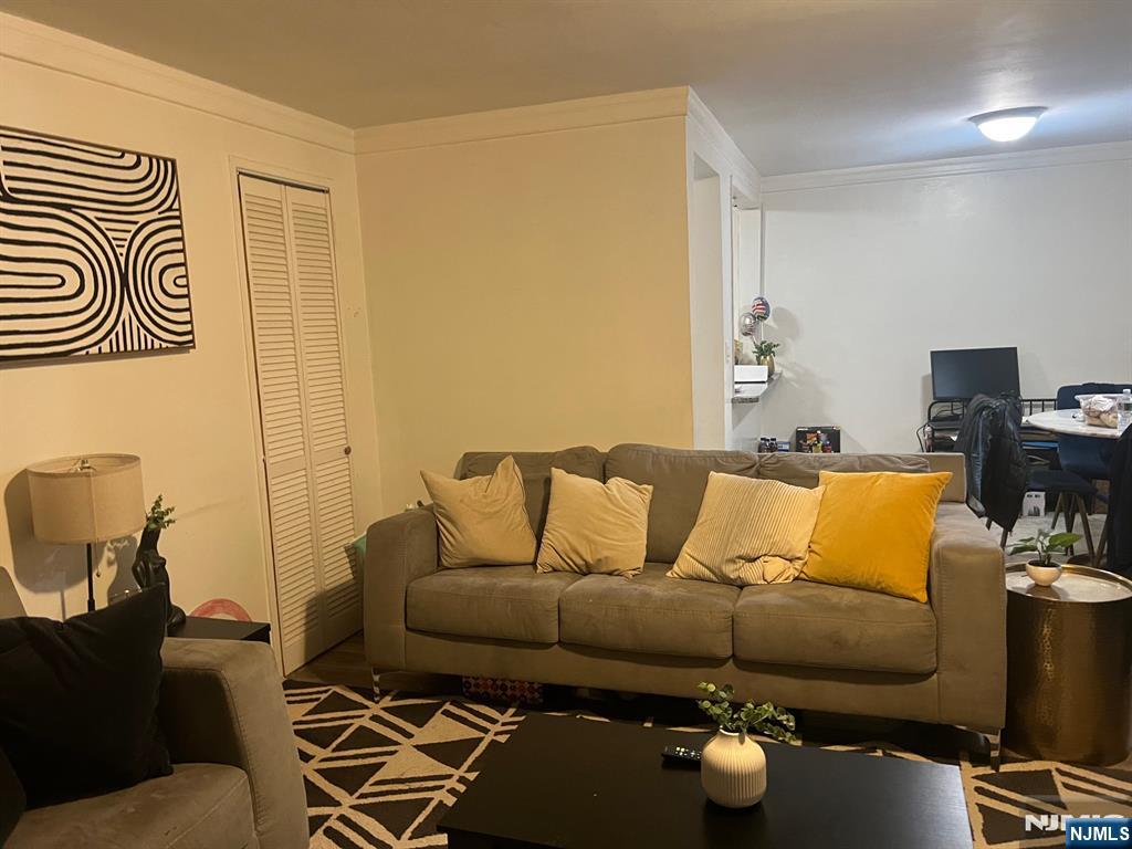 2197 Center Avenue 197B - Photo 4