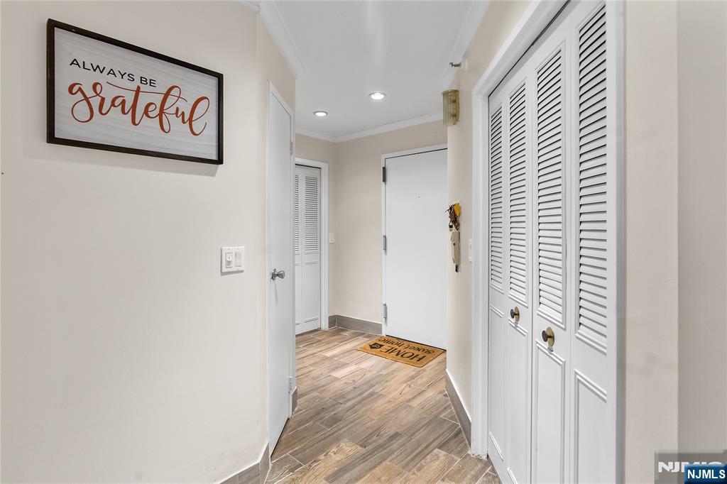 326 Prospect Avenue 1A - Photo 2