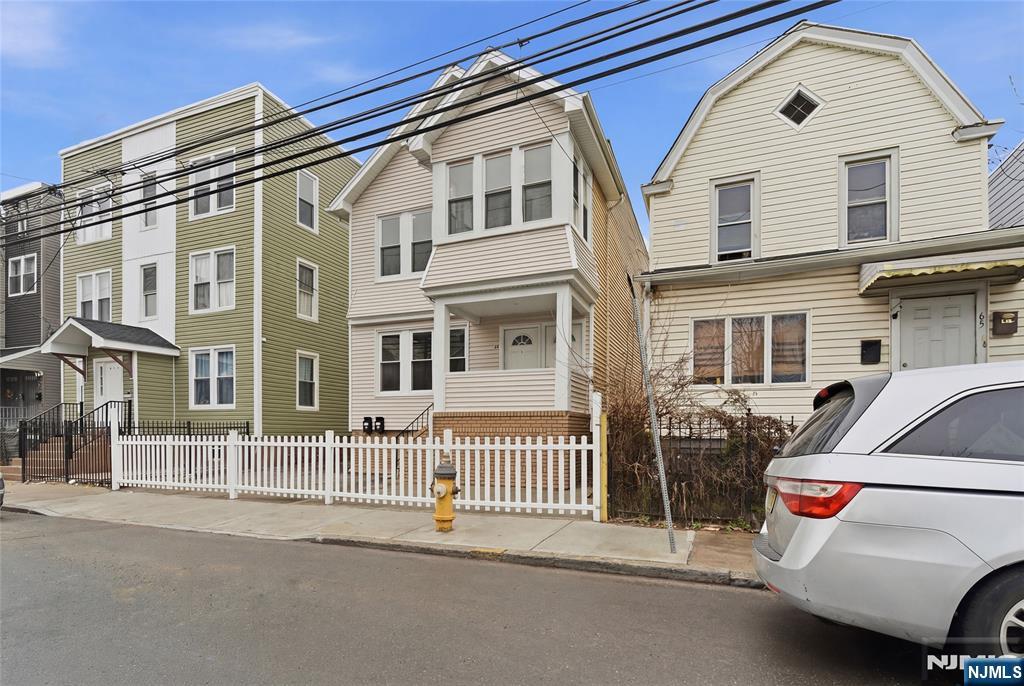 67 Brookdale Avenue - Photo 3