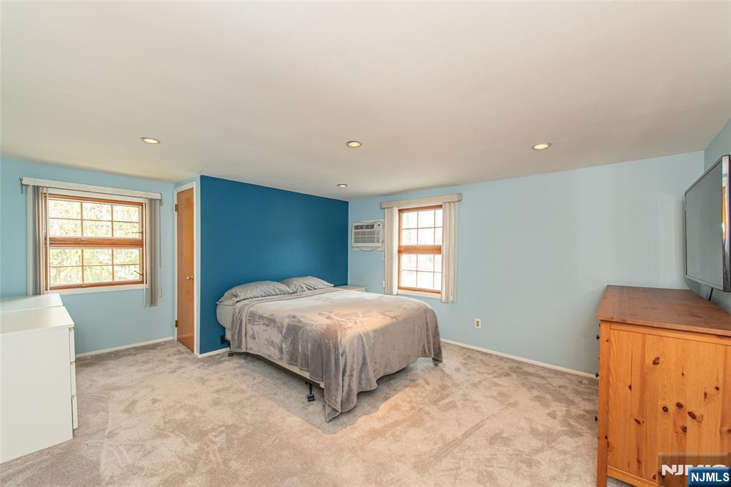 86 Deerfield Road