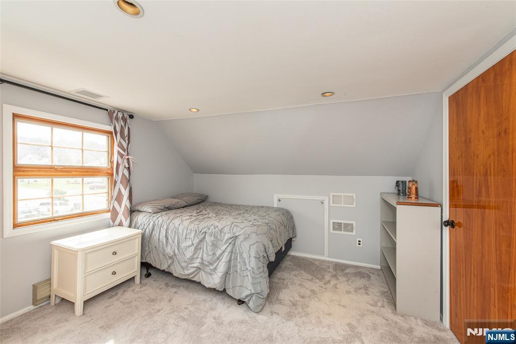 86 Deerfield Road