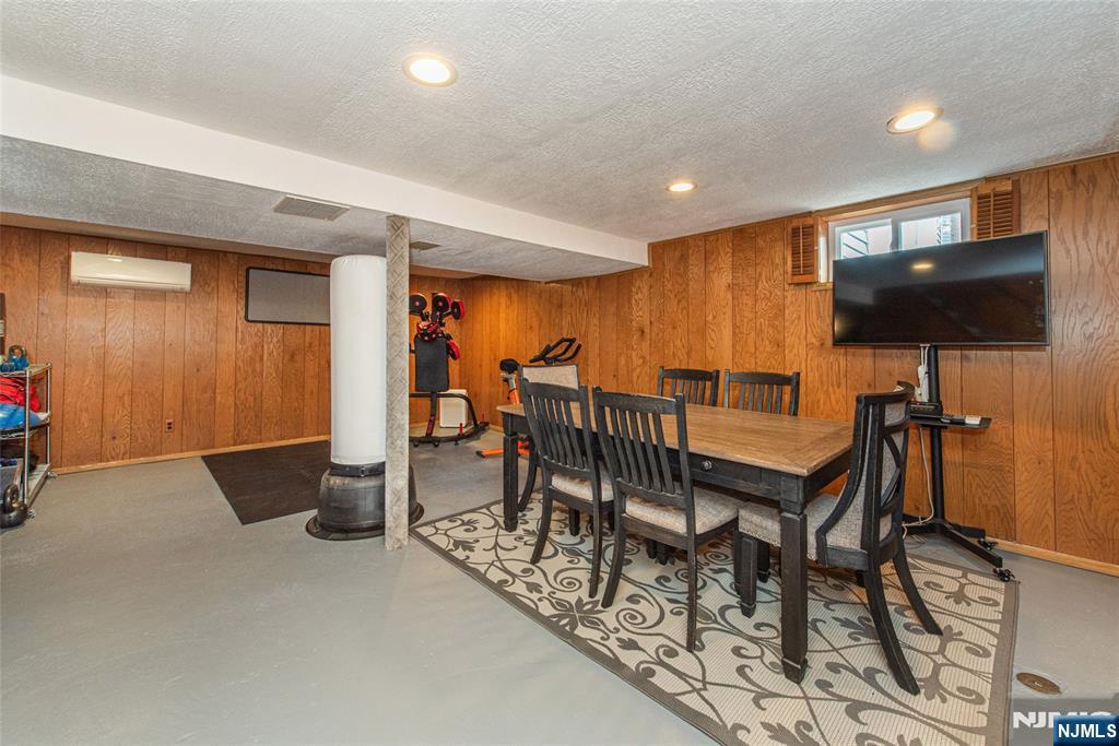 86 Deerfield Road