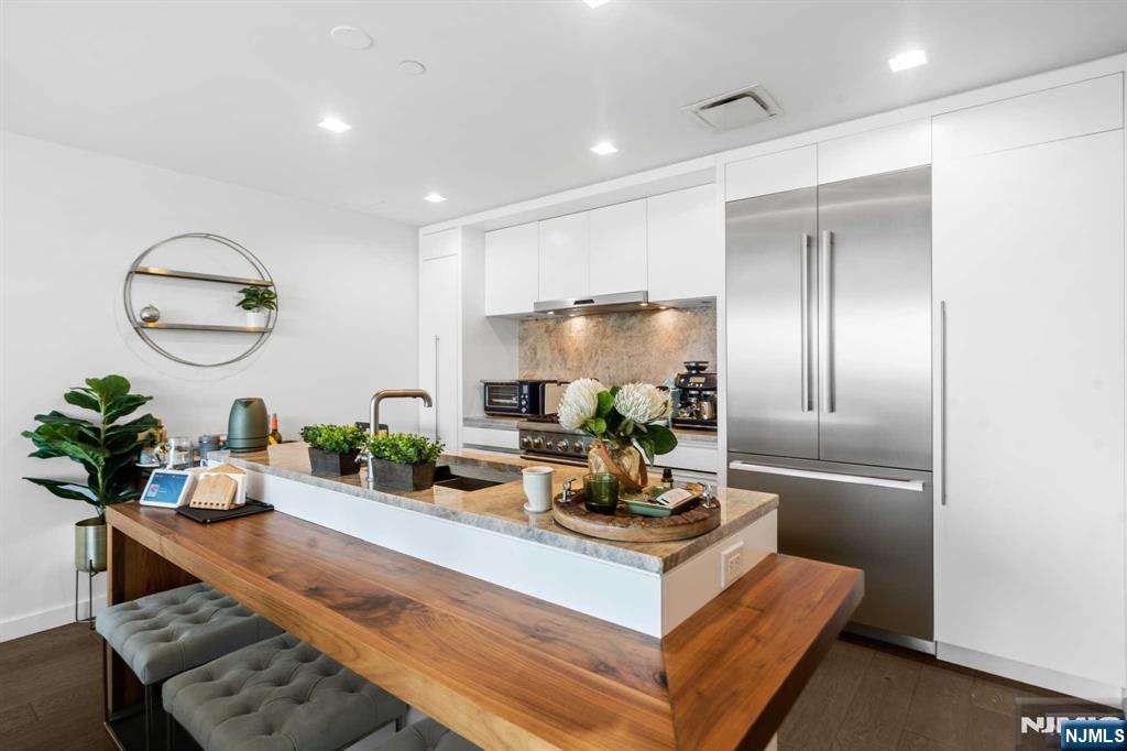 320 Adolphus Avenue 1003 - Photo 2