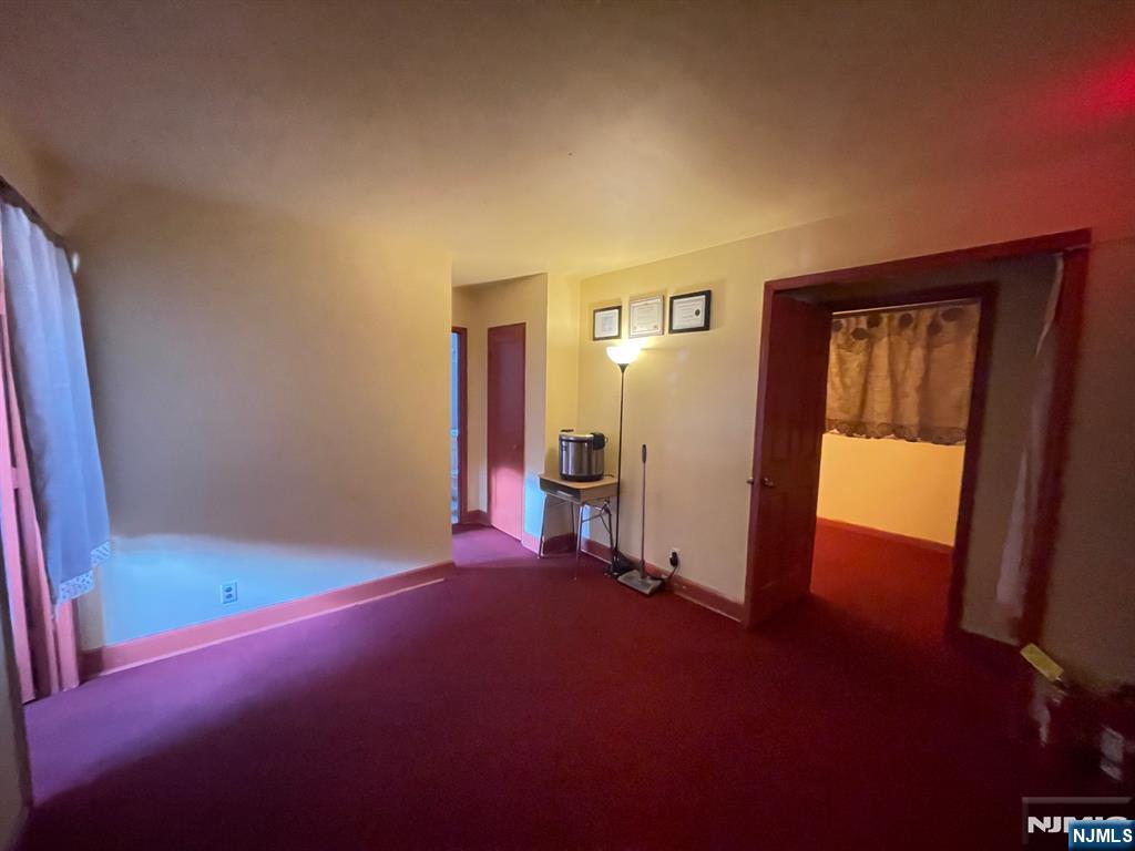 220 Bloomfield Avenue — photo 9