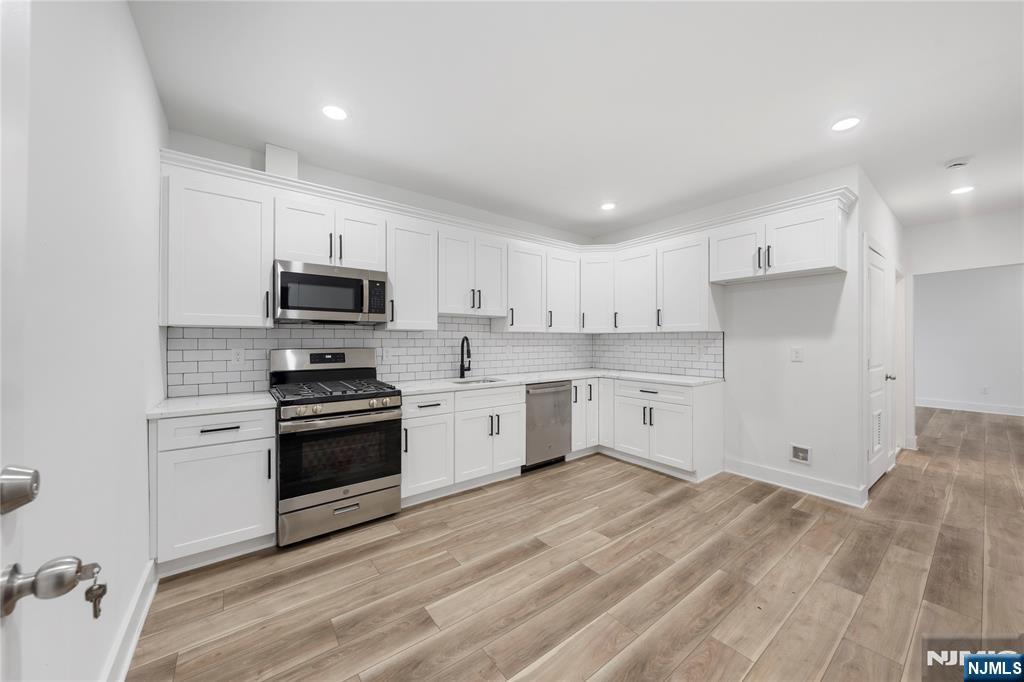 16 Headley Terrace - Photo 5