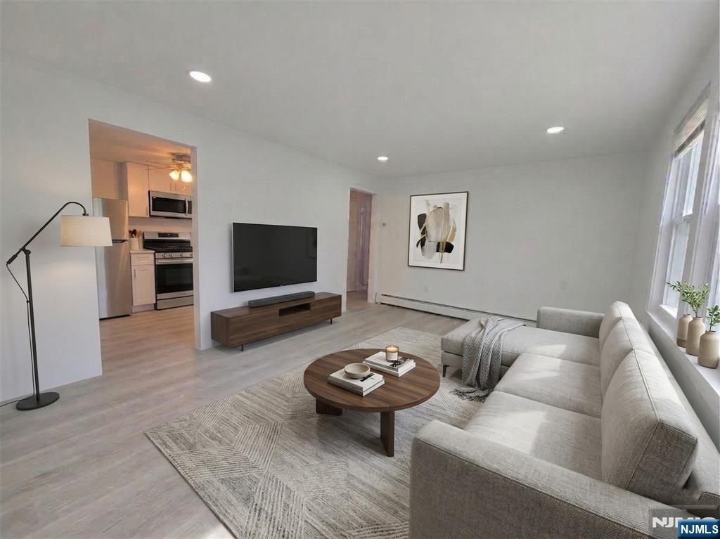 683 Kingsland, Lyndhurst, NJ, 07071