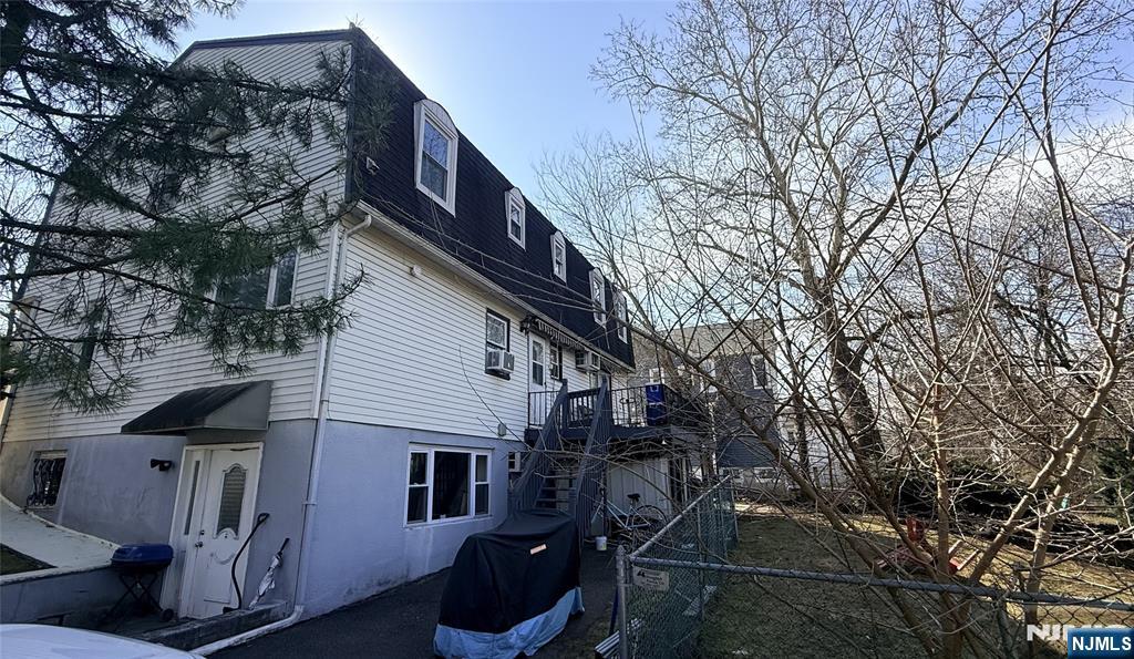 200 Larch Avenue