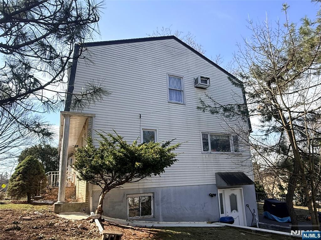 200 Larch Avenue