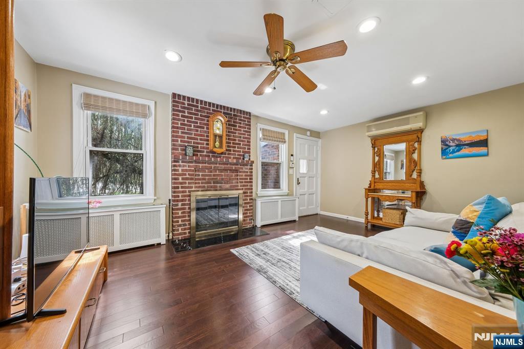 453 Fort Lee Road - Photo 4