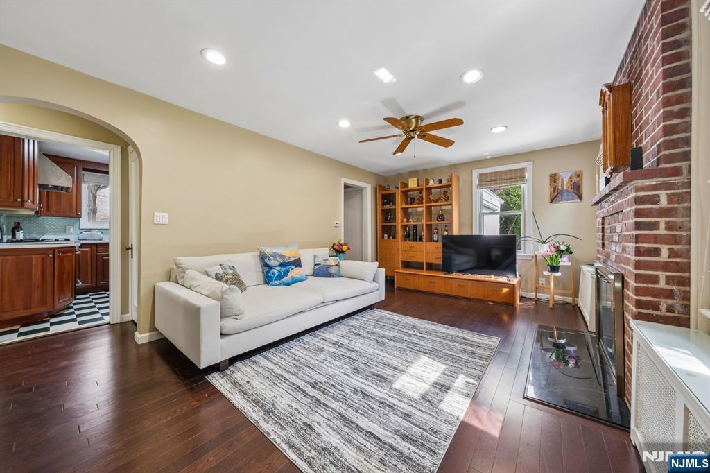 453 Fort Lee Road - Photo 5