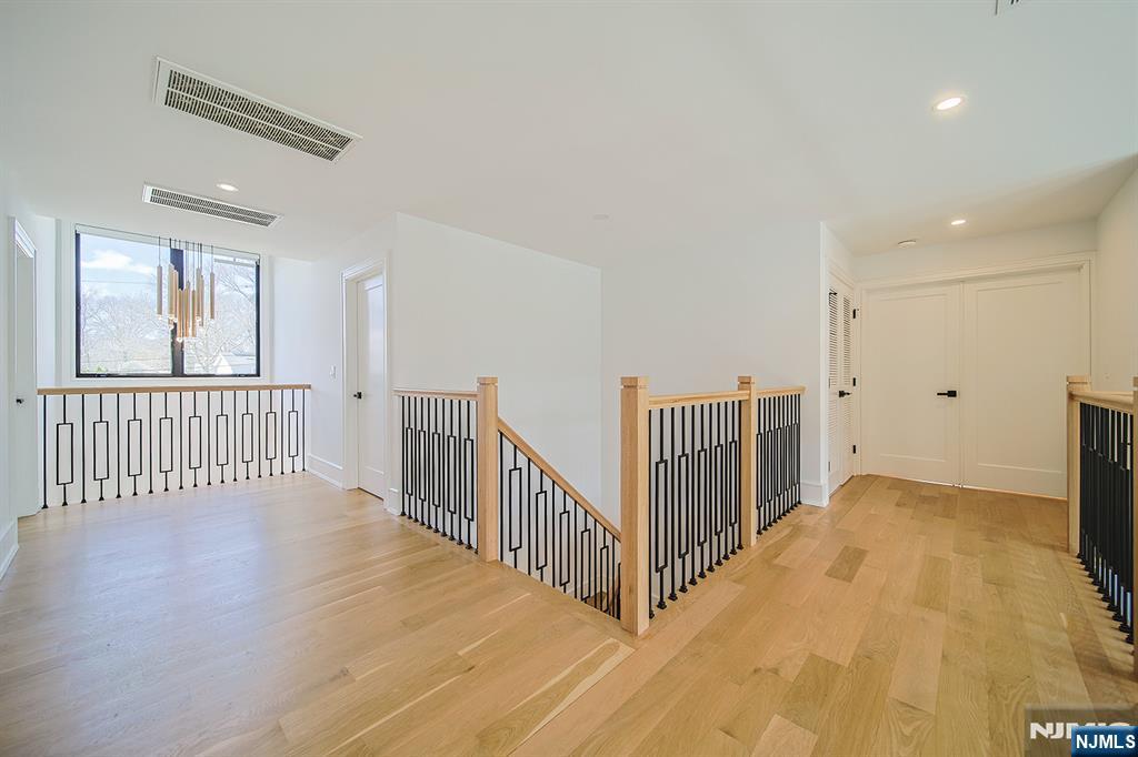 144 Village Circle, Paramus, NJ 07652 Listing Photo  33