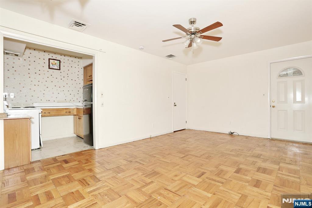 7 Tufts Court — photo 28