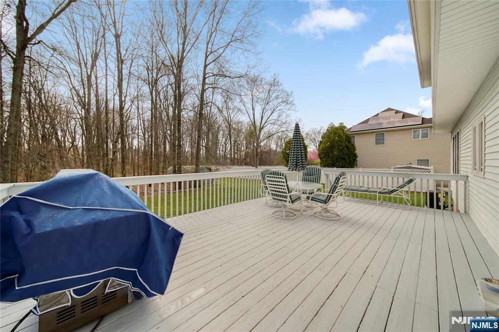 6 Breanne Court