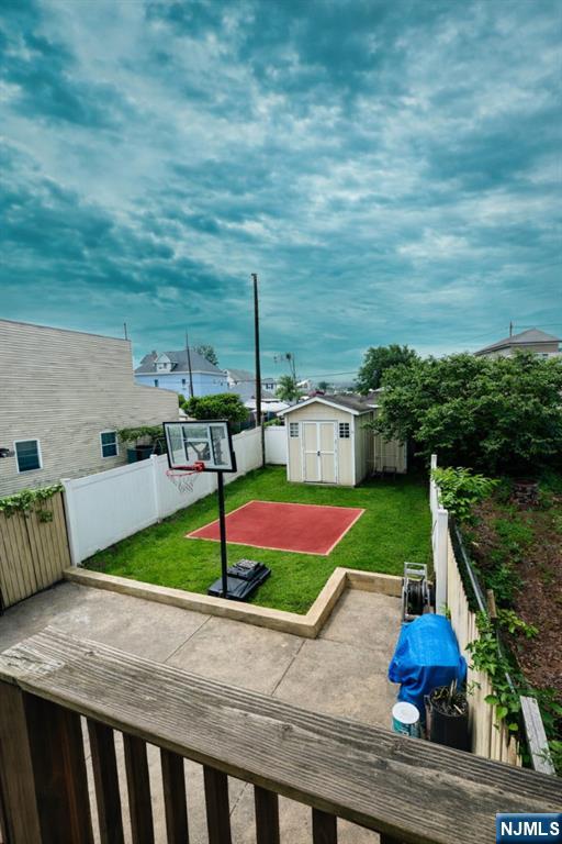 354 Dakota Street - Photo 2