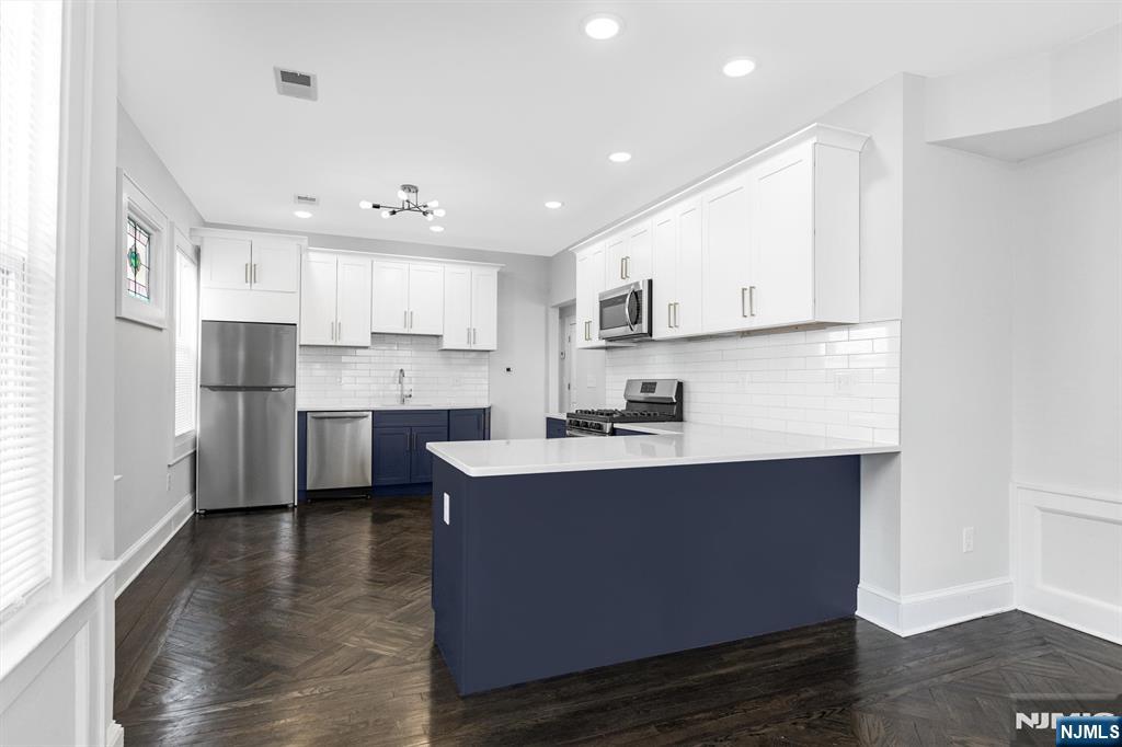 25 Waldo Avenue - Photo 1