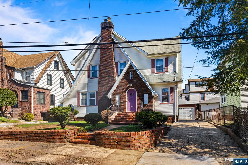 315-317 Meeker Avenue - Photo 4