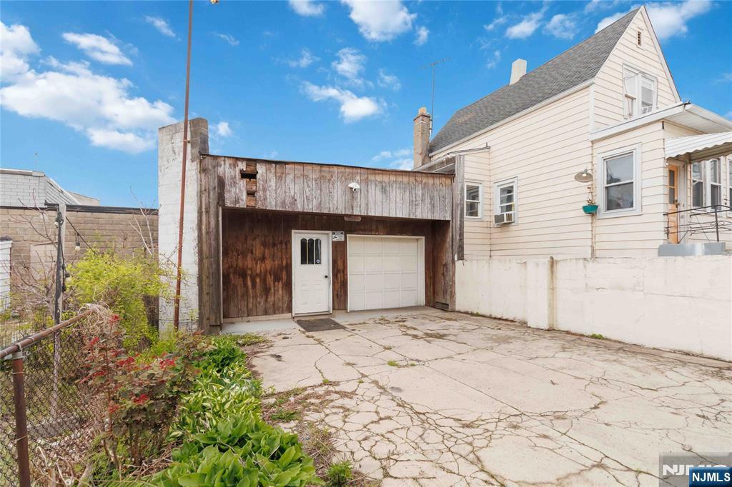 36 Edison Street